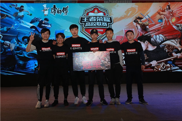 一直备受关 一直备受关