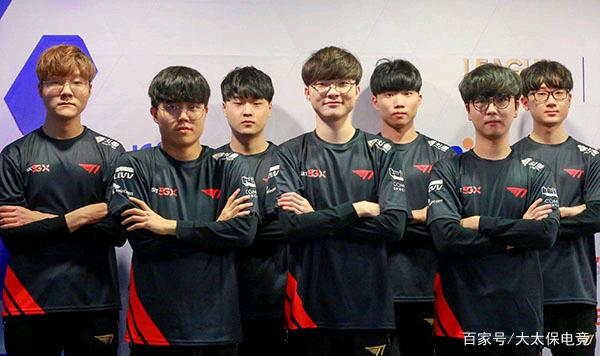 人瞩目的成 人瞩目的成